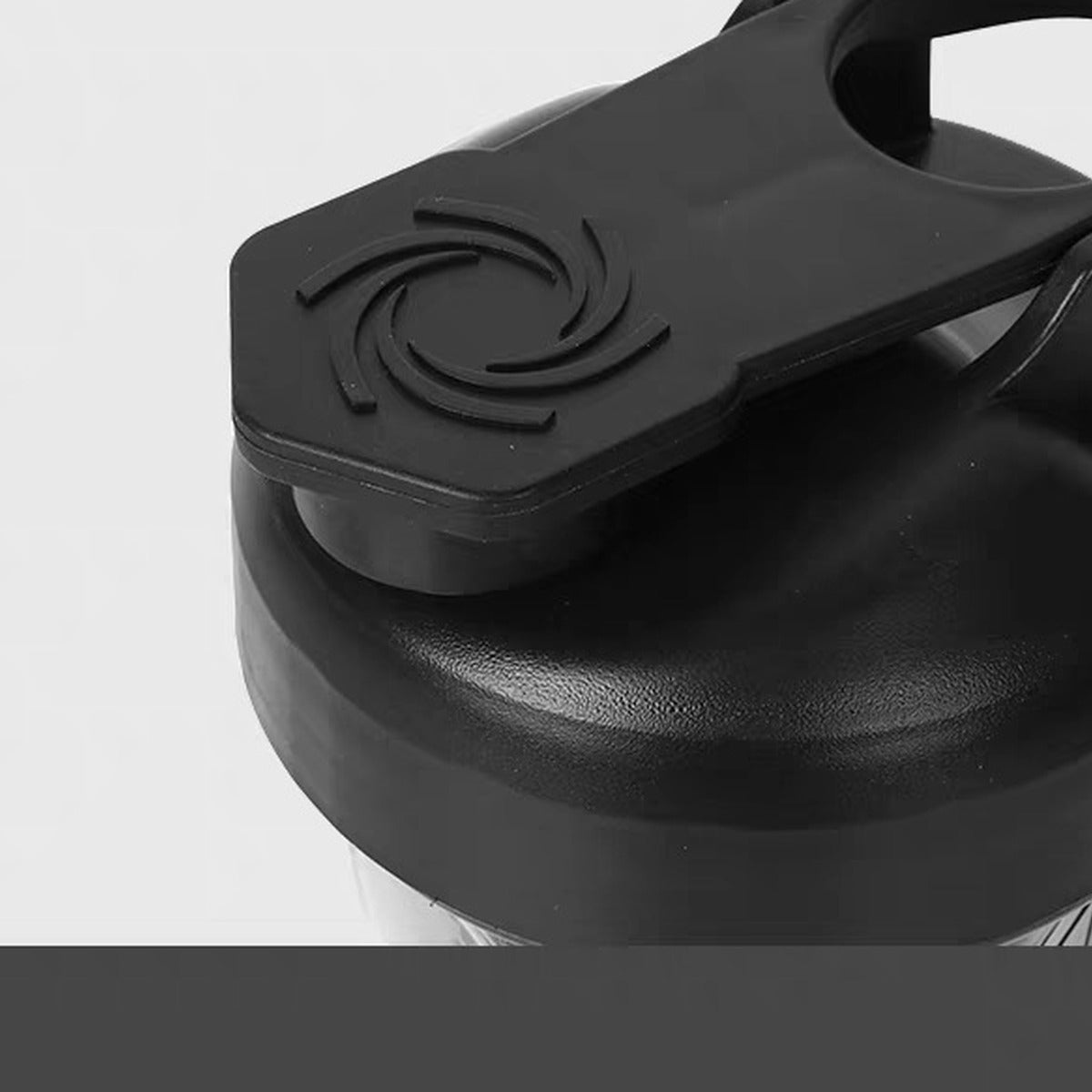 tritan-vortex-protein-shaker-bottle source-proven lid top close view